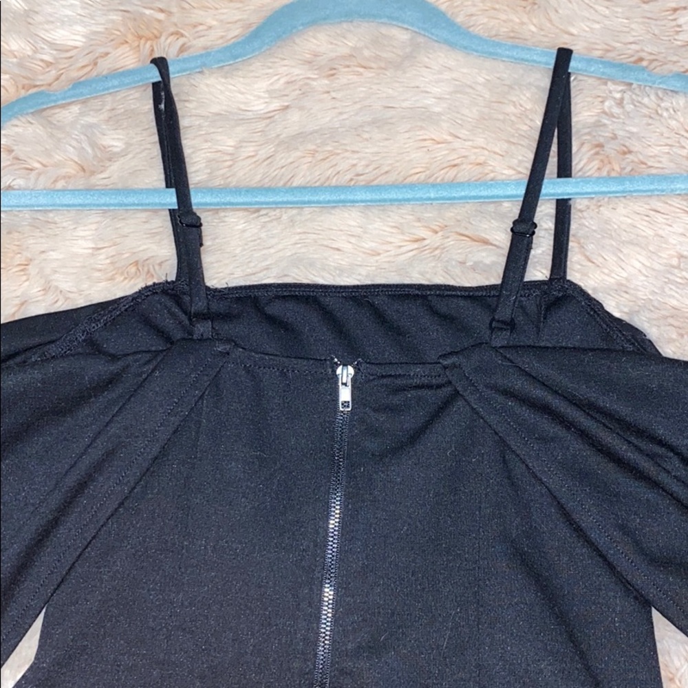SOLD!!! Cold Shoulder Black Top NWOT - Picture 7 of 12